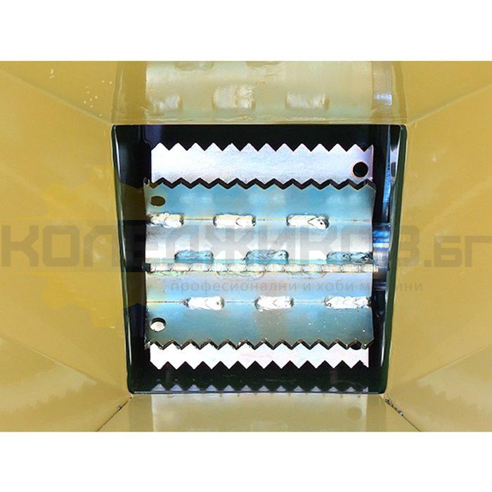 Професионална дробилка за клони NEGRI R225BHHP13AECN, 13.0 к.с., 90 мм, 7 куб.м/ч - 