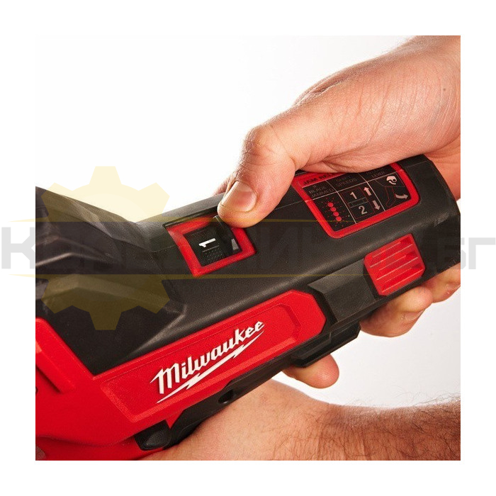 Хидравлична ножица за кабели MILWAUKEE M12 CC-0 - 