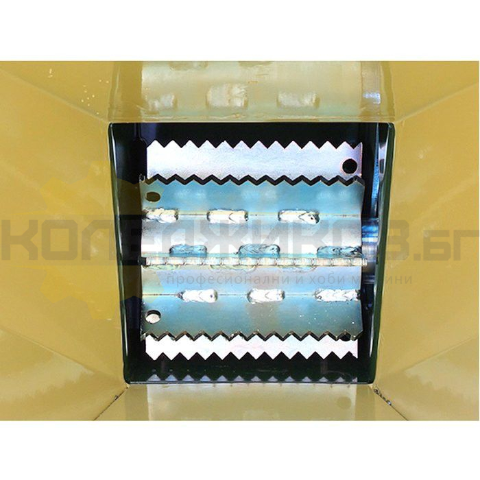 Професионална дробилка за клони NEGRI R225BHHP13O, 13.0 к.с., 90 мм, 7 куб.м/ч - 