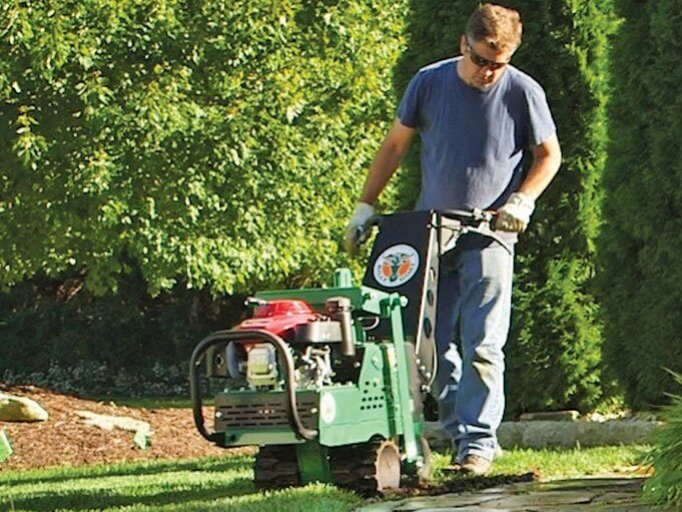 Какво предлага машината за рязане на тревни чимове BILLY GOAT SC181HEU?